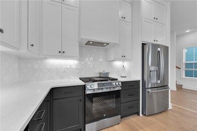 2047 E Little Crew Dr, Fayetteville, AR 72703 - photo 7