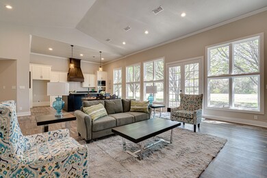 186 Glenwood Dr, Denison, TX 75020 - photo 2