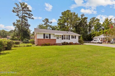 611 Decatur Rd, Jacksonville, NC 28540 - photo 3