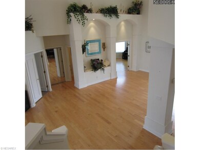 438 Berwick Cir, Aurora, OH 44202 - photo 6