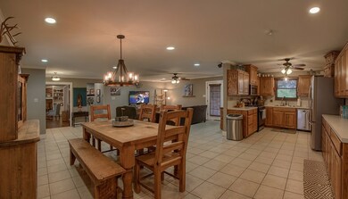 116 Edgewood Dr, Fredericksburg, TX 78624 - photo 4