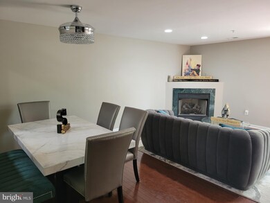 4910 Wall Flower Way, Oxon Hill, MD 20745 - photo 6