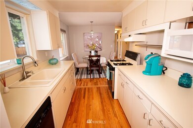 8127 215th Place SW, Edmonds, WA 98026 - photo 7