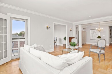 living room:balcony