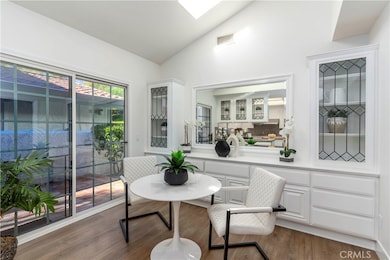 24412 Voltara Ct, Calabasas, CA 91302 - photo 6