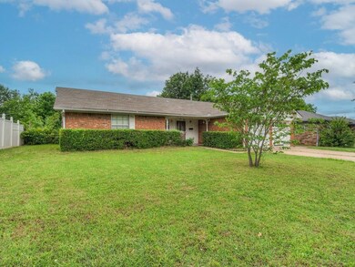 4104 N Chapman Ave, Shawnee, OK 74804 - photo 4