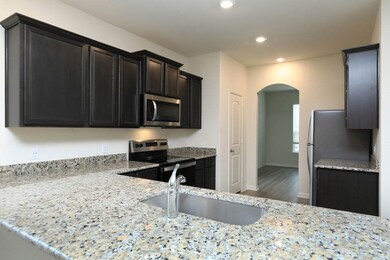 10655 Lost Maples Dr, Cleveland, TX 77328 - photo 3