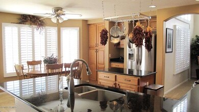 BREAKFAST AREA WITH BAY