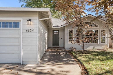 1132 Hampton Dr, Central Point, OR 97502 - photo 7