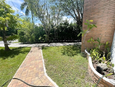 6395 SW 42nd Terrace unit 1, Miami, FL 33155 - photo 2