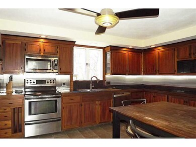 10 Kimberly Ann Dr, Greenville, RI 02828 - photo 4