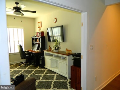 242 Amesbury Blvd, Woolwich Township, NJ 08085 - photo 4