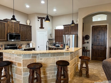 1745 Crooked Creek Dr, Pleasanton, TX 78064 - photo 6