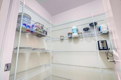 870 Wager St, Columbus, OH 43206 - photo 6