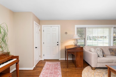 98 York Ave, Stuarts Draft, VA 24477 - photo 4