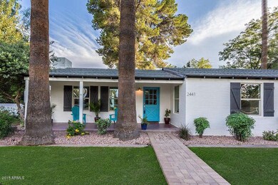 2441 E Mitchell-5