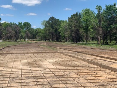 2715 Hackberry Run Lot 41, Alvin, TX 77511 - photo 5