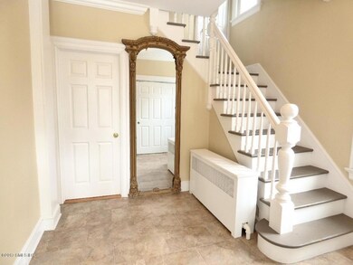 36 Locust St unit 2, Greenwich, CT 06830 - photo 2