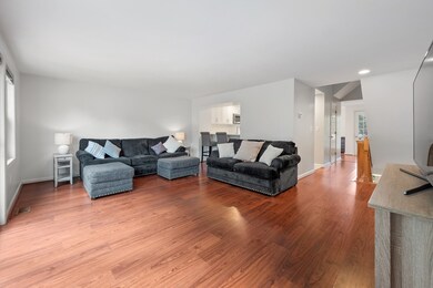 8 Village Way unit 8, Holden, MA 01520 - photo 4