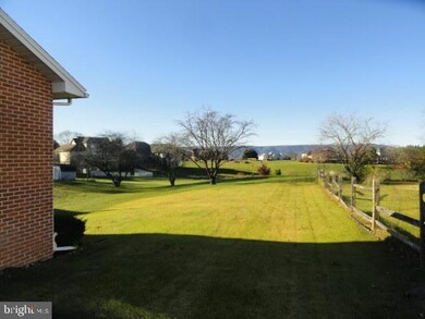 1423 Brechbill Rd unit 6, Chambersburg, PA 17202 - photo 7