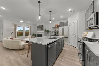 Kitchen with central island