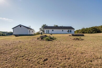 205 Bluffview Ln, Corsicana, TX 75109 - photo 6