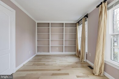 11505 Kimbark Ct, North Potomac, MD 20878 - photo 3