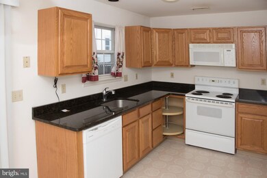 230 S Line St, Lansdale, PA 19446 - photo 6