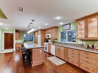 7959 Calle Posada, Carlsbad, CA 92009 - photo 5