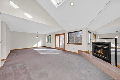 63 Wild Birch Farms, Cortlandt Manor, NY 10567 - photo 4