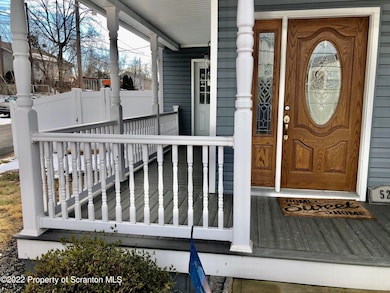 524 Spring St, Moosic, PA 18507 - photo 5