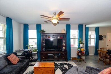 1433 Blue Bonnett Blvd, Gainesville, TX 76240 - photo 7