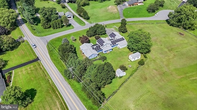 9201 Owings Manor Ct, Owings, MD 20736 - photo 6