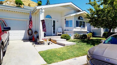 20021 North Cliff Dr_02