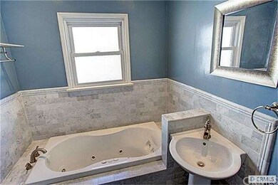 Full Bath 2