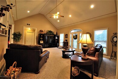 111 Bayberry Ct, Mount Washington, KY 40047 - photo 6