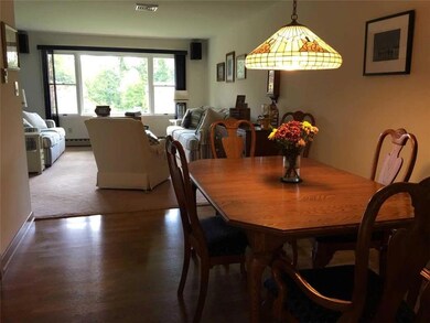 5285 Elgin Dr, Emmaus, PA 18049 - photo 6