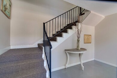 Stairs to E4