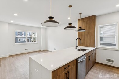 84 Hollywood Ave unit 1, East Orange, NJ 07018 - photo 4