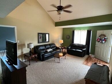 332 Pine Hill Dr, Hopkinsville, KY 42240 - photo 6