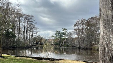 2021 Bayou Ln, Slidell, LA 70458 - photo 4