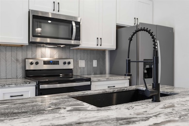 3110 Evella St unit B, Houston, TX 77026 - photo 5