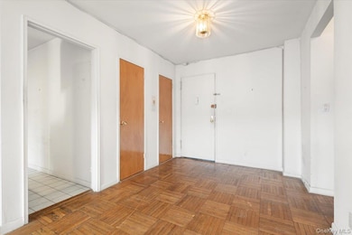 Larchmont Palmer unit 225, Larchmont, NY 10538 - photo 5