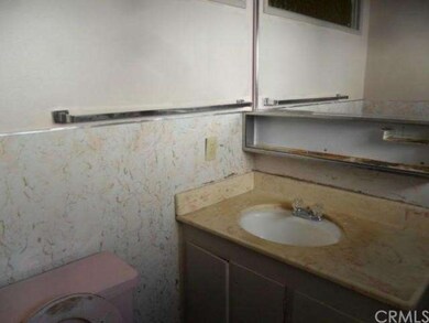 37869 11th St E, Palmdale, CA 93550 - photo 5