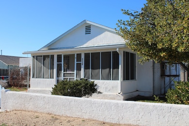 201 52nd St SW, Albuquerque, NM 87105 - photo 2