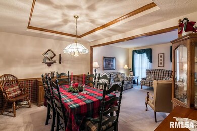 1317 W 51st St, Davenport, IA 52806 - photo 4