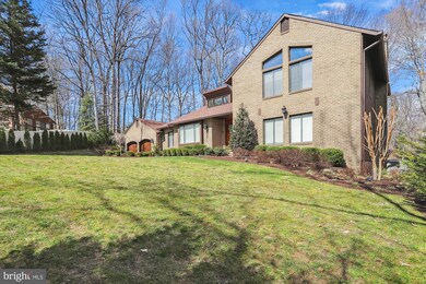 8021 Cypress Grove Ln, Cabin John, MD 20818 - photo 4