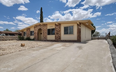 10488 Chinaberry Dr, El Paso, TX 79925 - photo 3