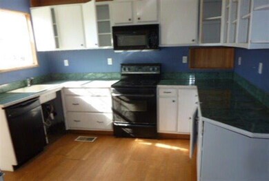 501 SE Riverside Ave, Grants Pass, OR 97526 - photo 3