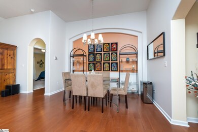 602 Center Rd, Taylors, SC 29687 - photo 4